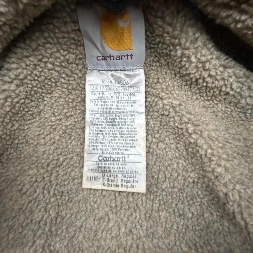 faded brown olive green insulated fleeced Carhartt jacket winter‎ workwear